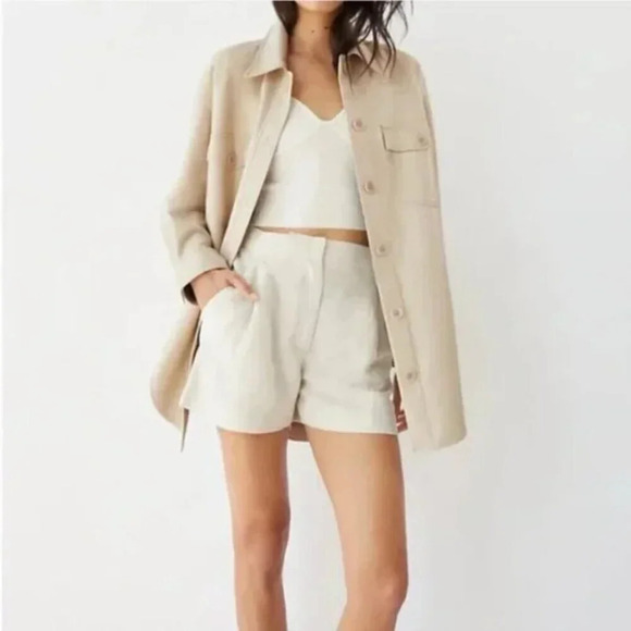 Aritzia Wilfred The Ganna Vegan Leather Shirt Jacket Shacket Cream Size Medium - Picture 3 of 8